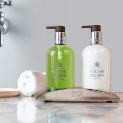 MOLTON BROWN Lime & Patchouli Hand Lotion 300 Ml -Modekosmetikgeschäft 1309617 MOLTON BROWN Lime Patchouli Hand Lotion 300 ml.5c6c5e43
