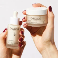CAUDALIE Vinoperfect Serum Mehr Ausstrahlung 30 Ml 12 CAUDALIE Vinoperfect Serum Mehr Ausstrahlung 30 Ml -Modekosmetikgeschäft 1404717 CAUDALIE Vinoperfect Serum mehr Ausstrahlung 30 ml.000839f5