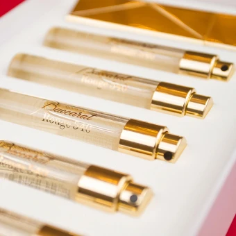 Maison Francis Kurkdjian Paris Baccarat Rouge 540 Travel Set Extrait De Parfum 4 Maison Francis Kurkdjian Paris Baccarat Rouge 540 Travel Set Extrait De Parfum – Bild 2