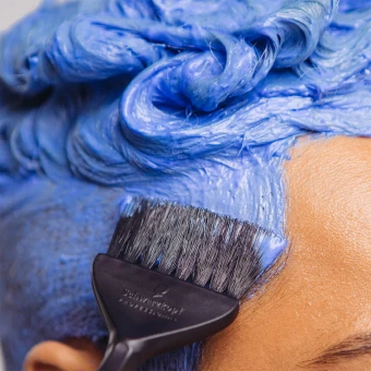 Schwarzkopf Professional BLONDME Premium Lightener 9+ 450 G 7 Schwarzkopf Professional BLONDME Premium Lightener 9+ 450 G – Bild 5