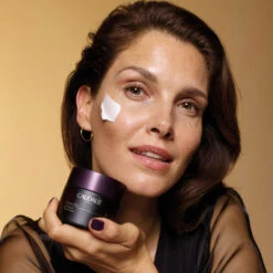 CAUDALIE Premier Cru Die Creme 50 Ml -Modekosmetikgeschäft 2575167 CAUDALIE Premier Cru Die Creme 50 ml.03413a54