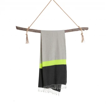 TOWEL TO GO Neon Hammam Towel Grey/Black, With Recycled Gift Box 4 TOWEL TO GO Neon Hammam Towel Grey/Black, With Recycled Gift Box – Bild 2